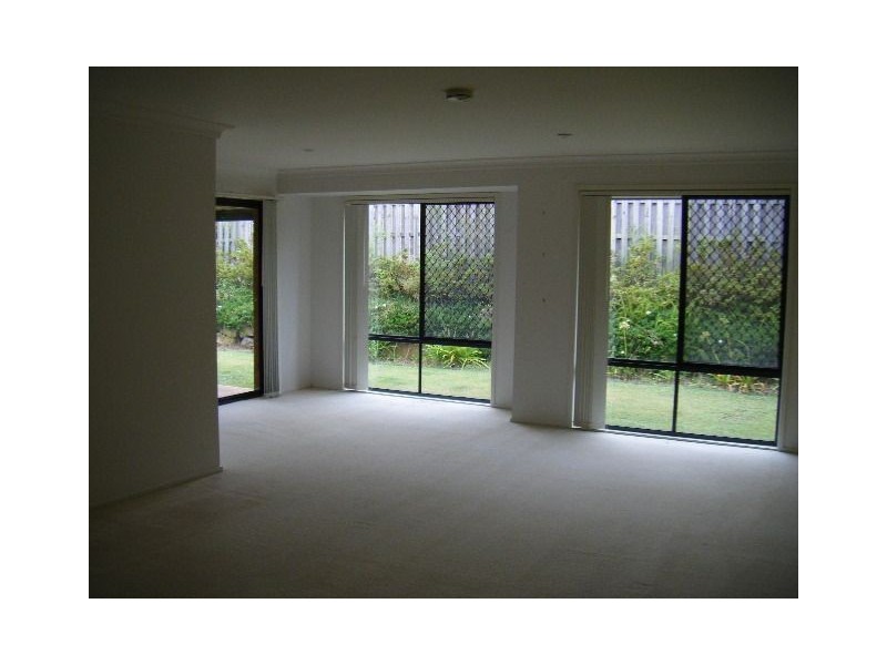 5 Sepia Place, Griffin QLD 4503