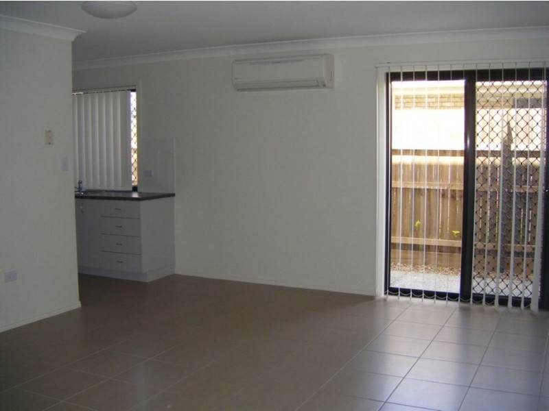 2/15 Highcliffe, North Lakes QLD 4509