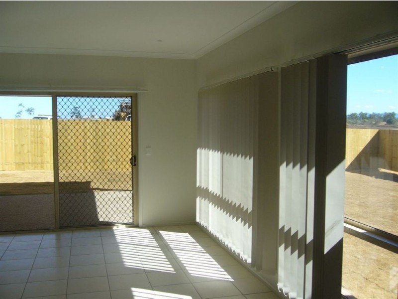 23 Dusky Street, North Lakes QLD 4509