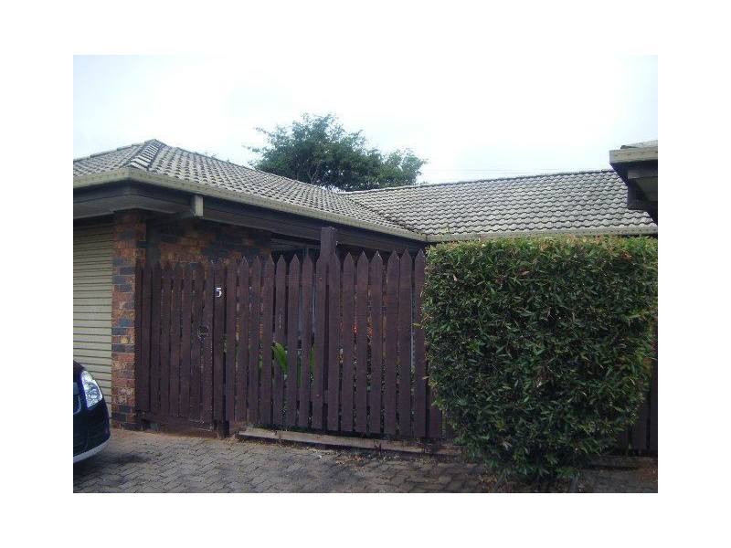 5/11 West Dianne Street, Lawnton QLD 4501