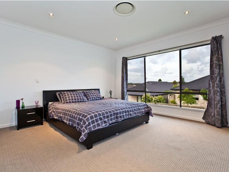 24 Dusky Street, North Lakes QLD 4509