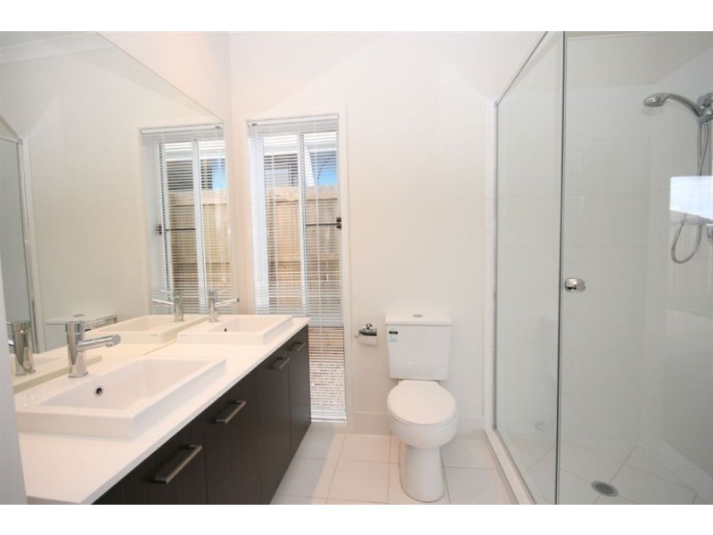 North Lakes QLD 4509