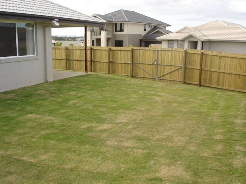 9 Williams Crescent, North Lakes QLD 4509