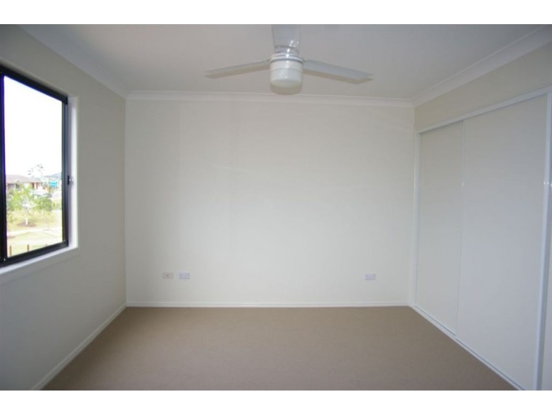 1/15 Highcliff Crescent, North Lakes QLD 4509