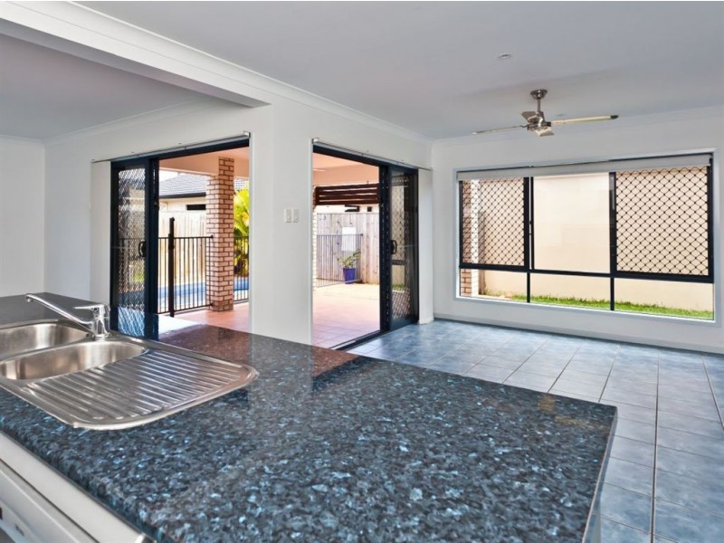 14 Lacebark Street, North Lakes QLD 4509