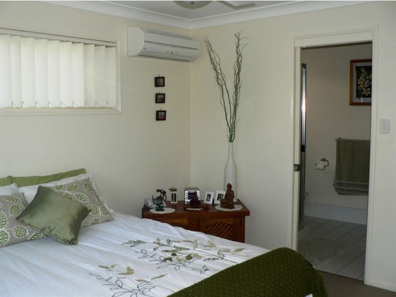 10 Dorrigo Ct, North Lakes QLD 4509