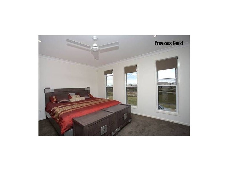 30 Sears Parade, North Lakes QLD 4509