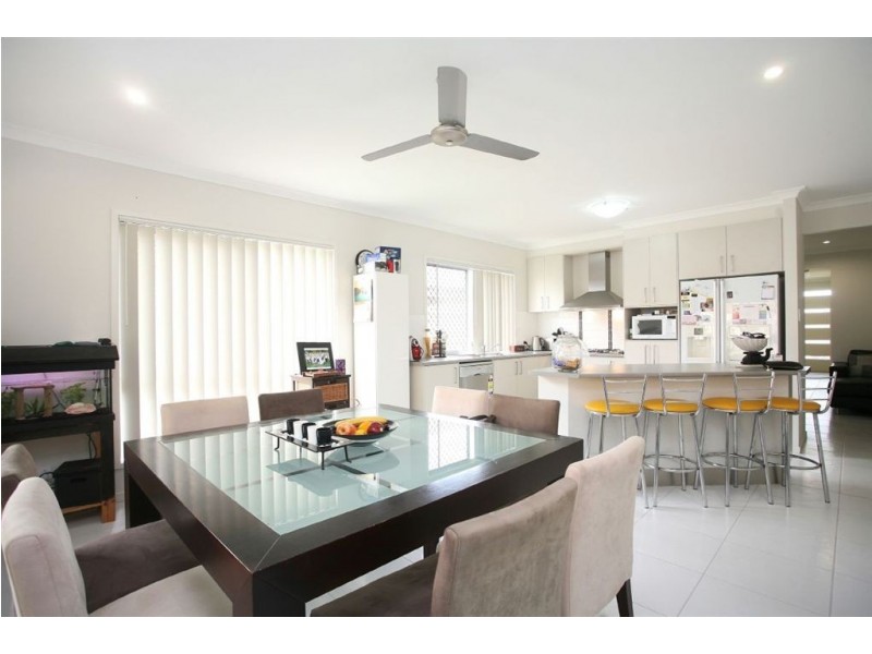 7 Severn Crescent, North Lakes QLD 4509