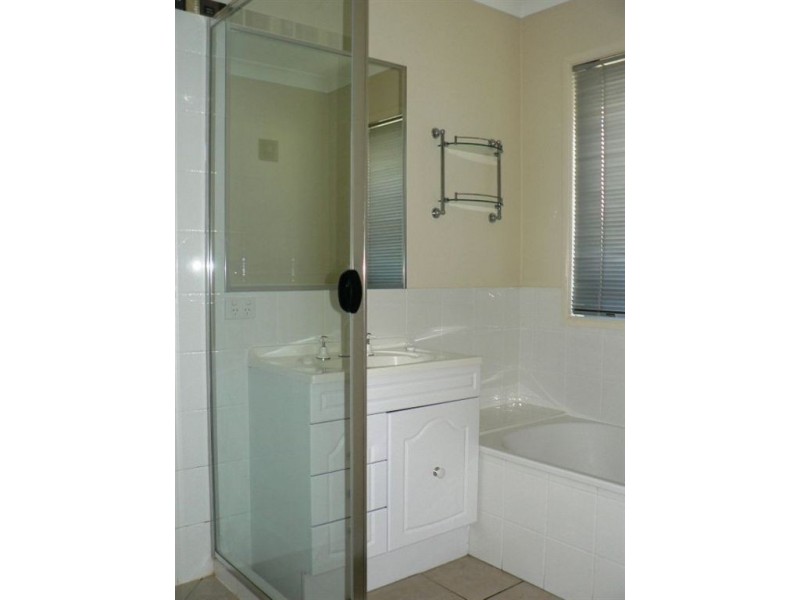 41 Heathcote Ave, North Lakes QLD 4509