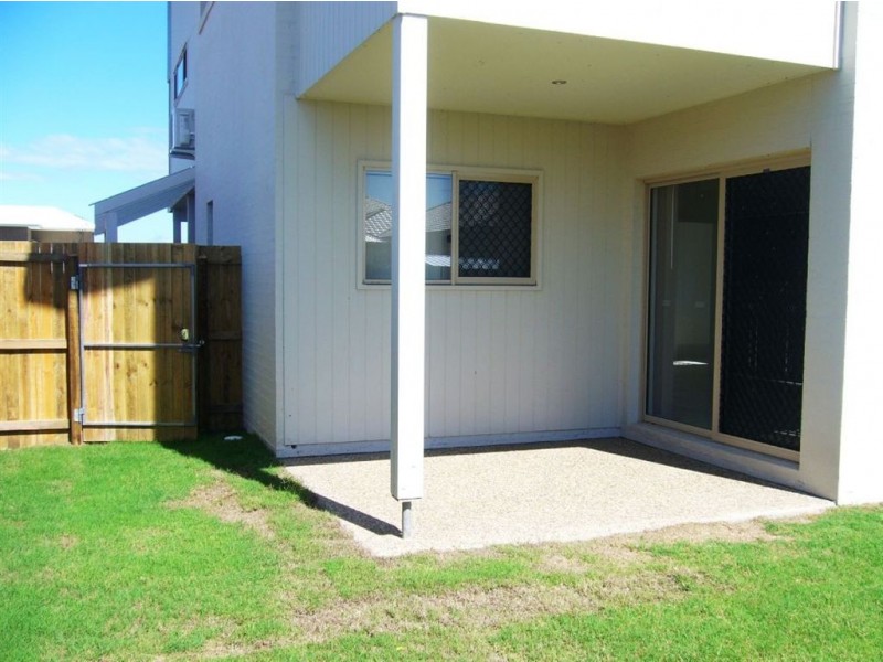 4 Riviera Cr, North Lakes QLD 4509