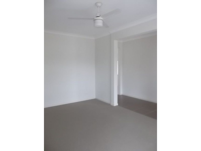 8 Wallaby Street, North Lakes QLD 4509