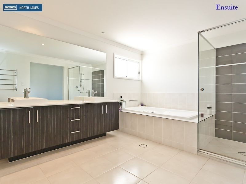 36 Nicklaus Parade, North Lakes QLD 4509