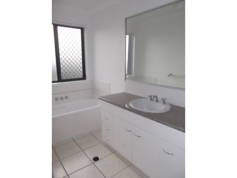 9 Copper Crescent, Griffin QLD 4503