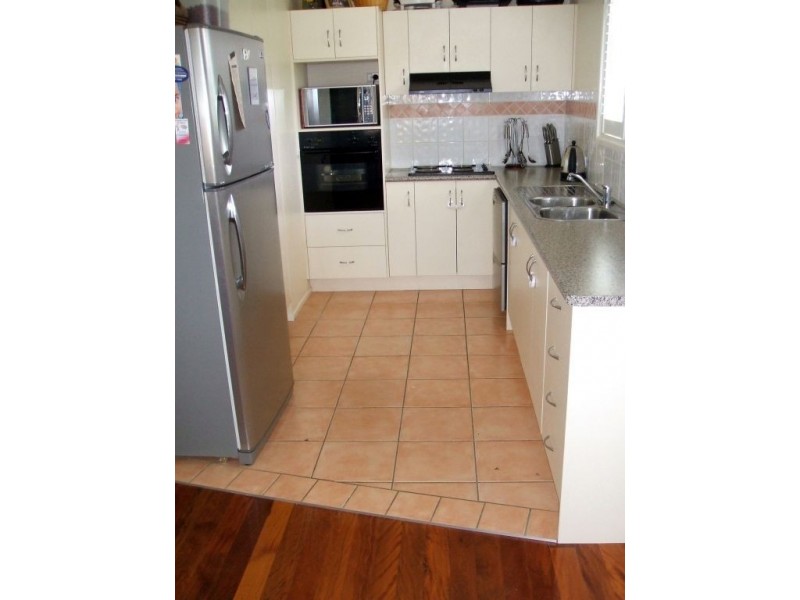 33 Paul Street, Kallangur QLD 4503