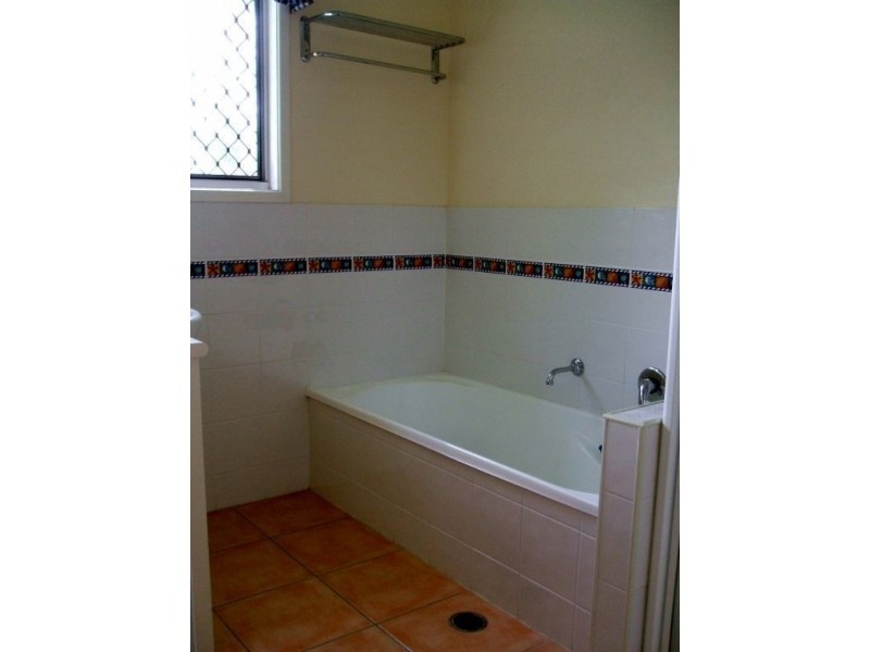 33 Paul Street, Kallangur QLD 4503