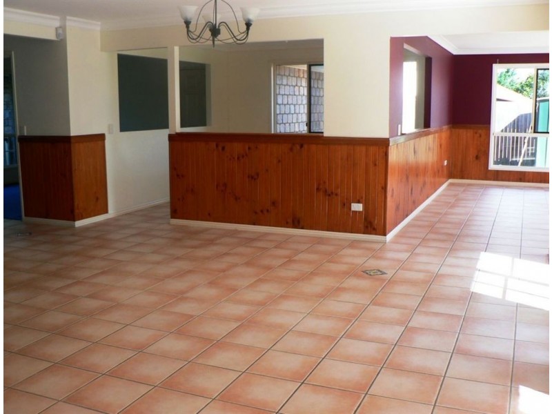 3 Sefton Ct, North Lakes QLD 4509