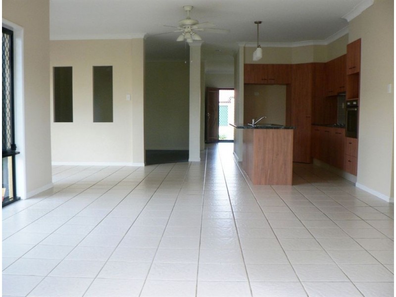 7 Redcedar Street, North Lakes QLD 4509