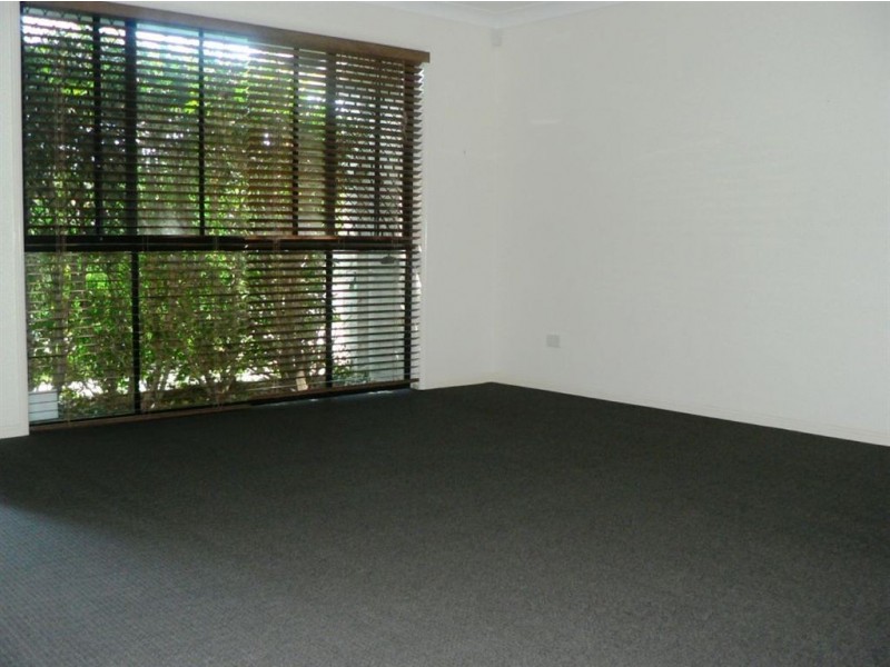 31 Whitfield Cr, North Lakes QLD 4509