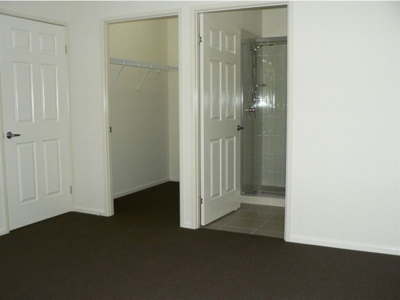 31 Riviera Cr, North Lakes QLD 4509