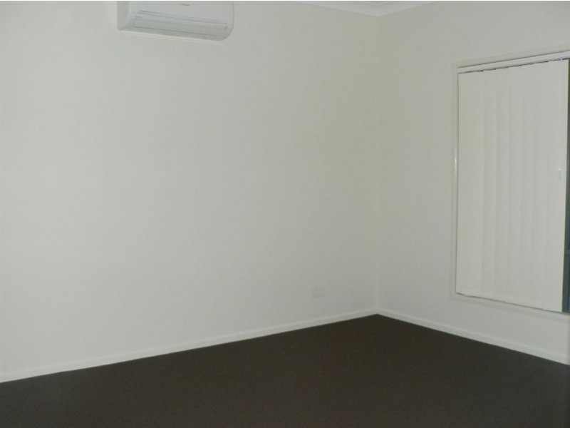 31 Riviera Cr, North Lakes QLD 4509