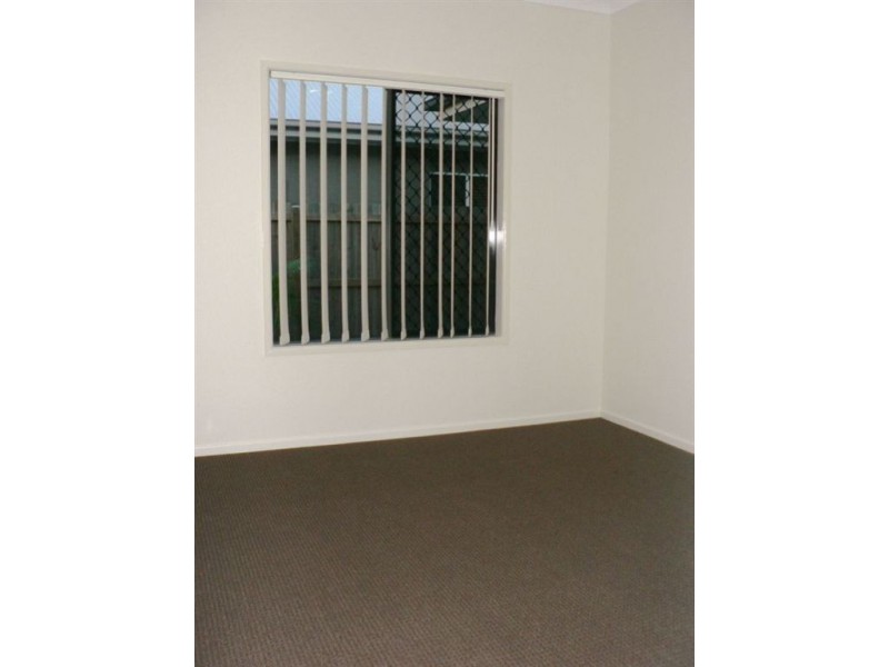 31 Riviera Cr, North Lakes QLD 4509