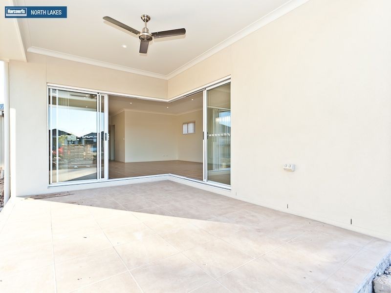 37 Riviera Crescent, North Lakes QLD 4509
