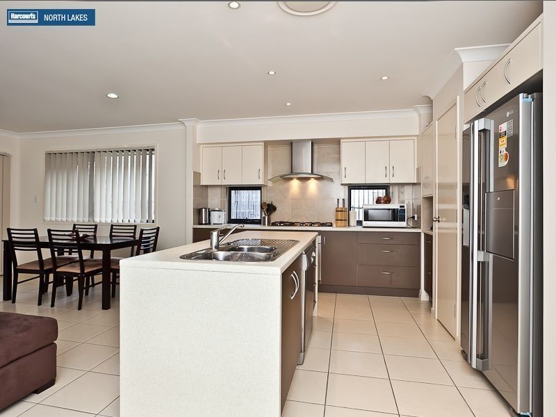7 Waterway Crescent, Murrumba Downs QLD 4503