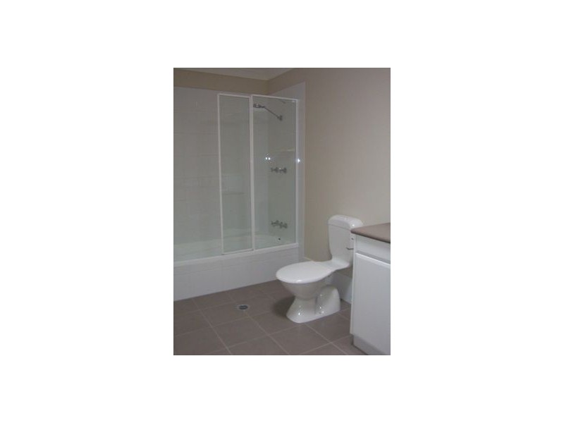 2/5 Macfarlane street, Kippa-ring QLD 4021