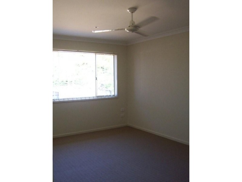 2/5 Macfarlane street, Kippa-ring QLD 4021