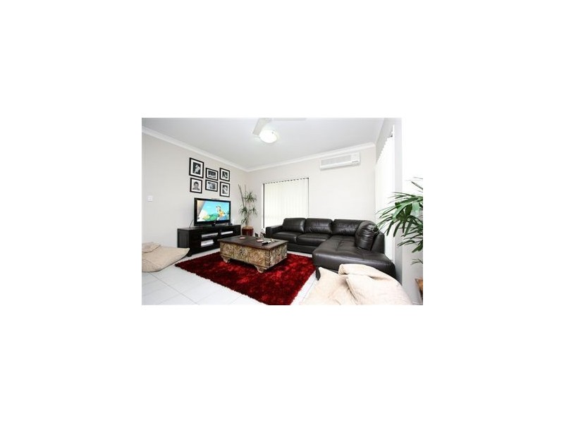 21 Elkington, North Lakes QLD 4509