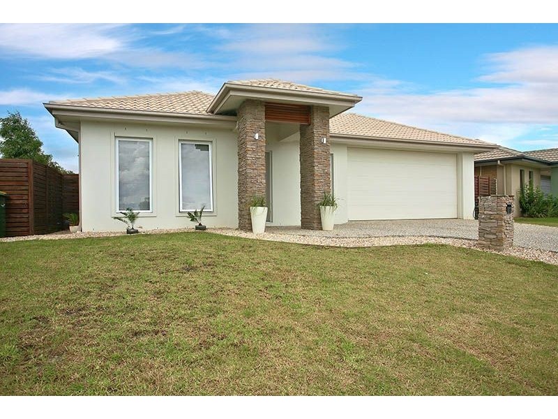 10 Sunjoy Place, North Lakes QLD 4509