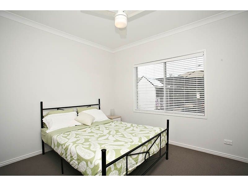 10 Sunjoy Place, North Lakes QLD 4509