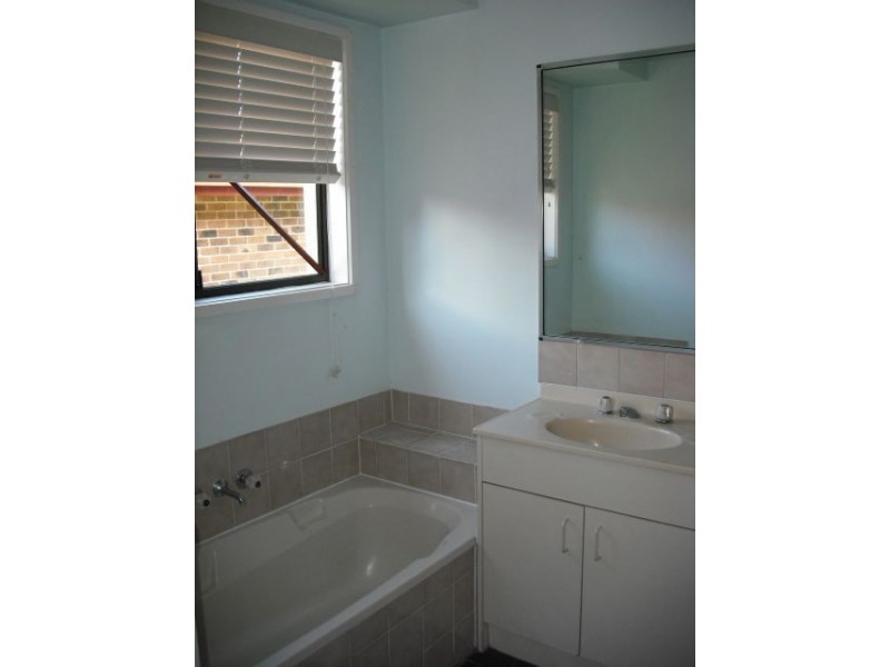 27 Lipscombe road, Deception Bay QLD 4508