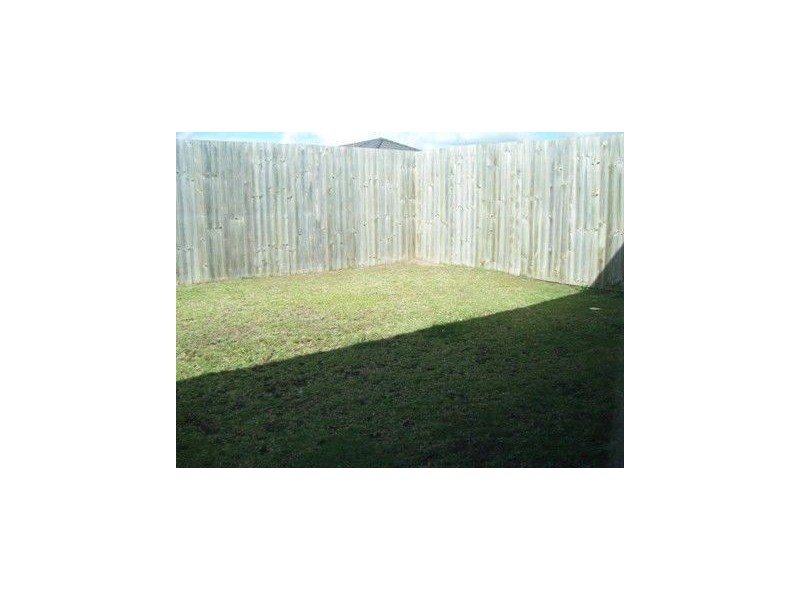 6 Echidna Parade, North Lakes QLD 4509