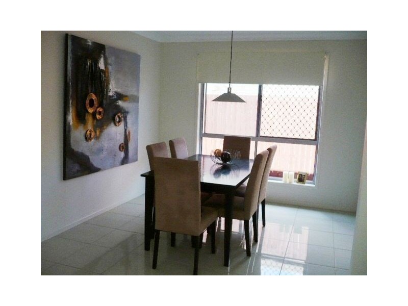 26 Kingdom Cct, North Lakes QLD 4509