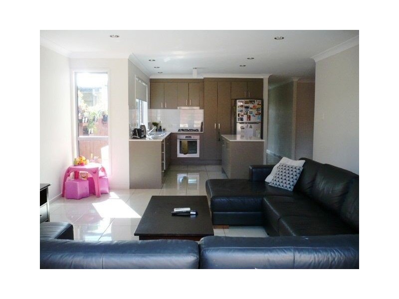 26 Kingdom Cct, North Lakes QLD 4509