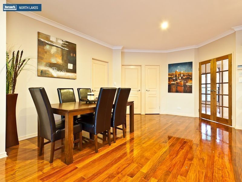 16 Hoya Close, North Lakes QLD 4509