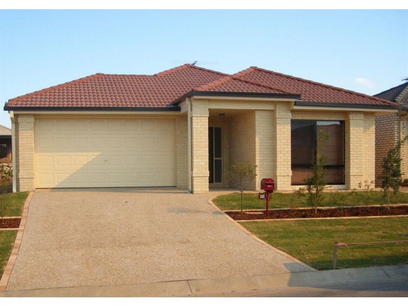 63 Kurrajong Cir, North Lakes QLD 4509