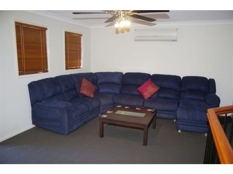 4 Walowa Street, North Lakes QLD 4509