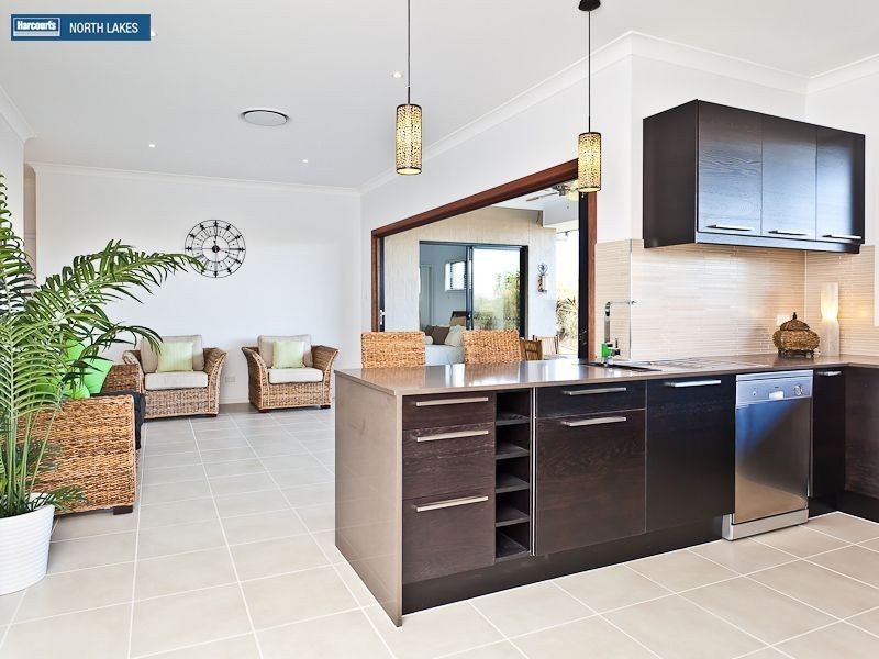 102 Nicklaus Parade, North Lakes QLD 4509