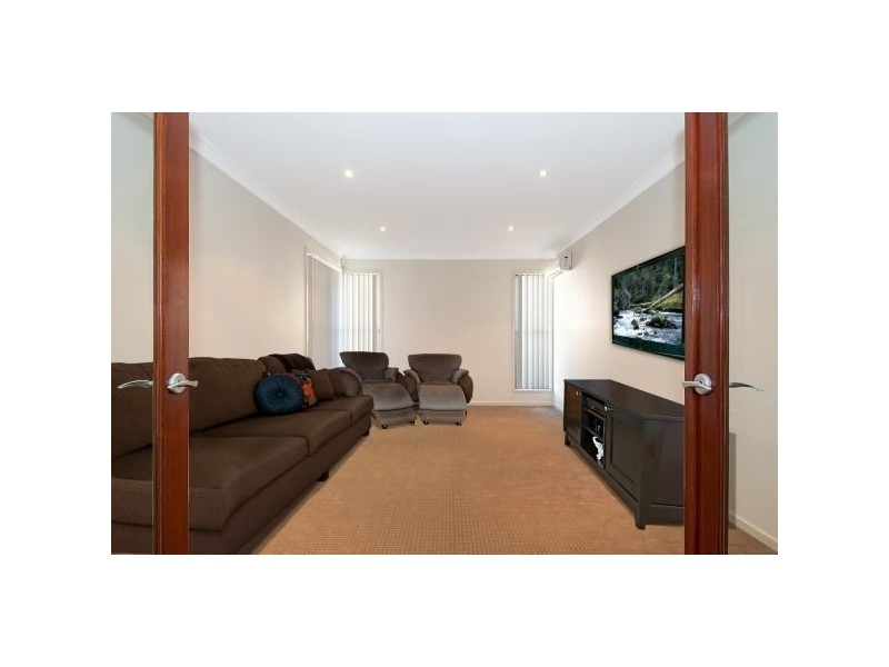 10 Trevino Parade, North Lakes QLD 4509
