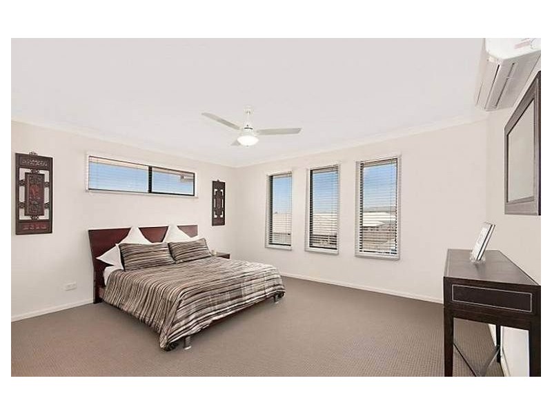 8 Tamar Cct, North Lakes QLD 4509