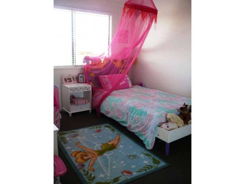 8 Tamar Cct, North Lakes QLD 4509