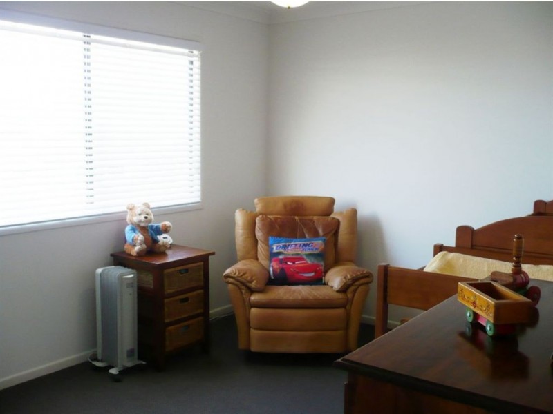 8 Tamar Cct, North Lakes QLD 4509