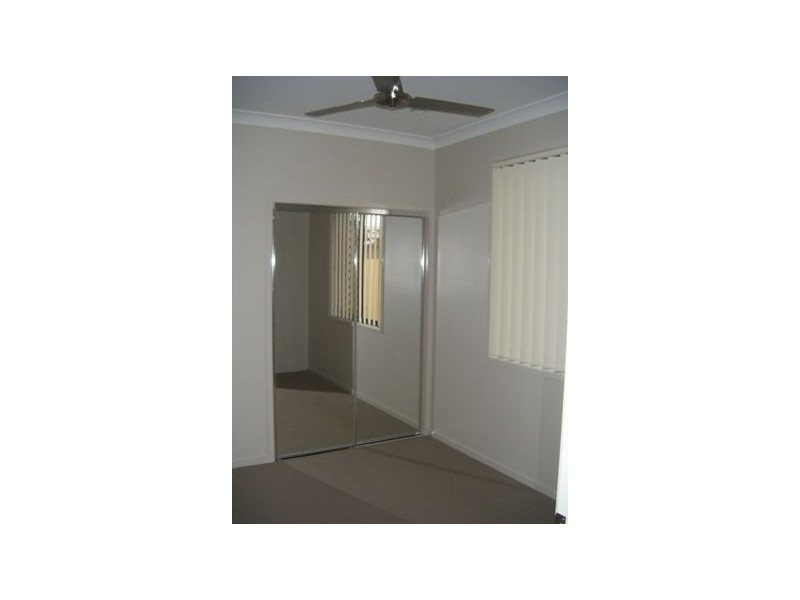 5 Friars Crescent, North Lakes QLD 4509