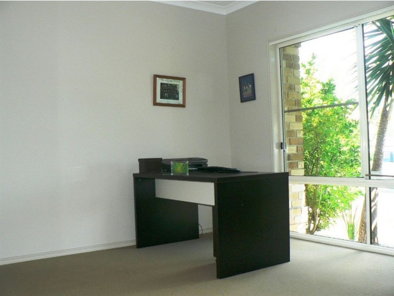16 Cottonwood Circuit, North Lakes QLD 4509