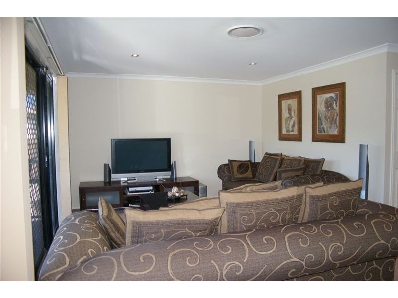 12 Wallaroo Circuit, North Lakes QLD 4509
