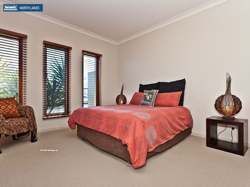 2 Warabi Crescent, North Lakes QLD 4509