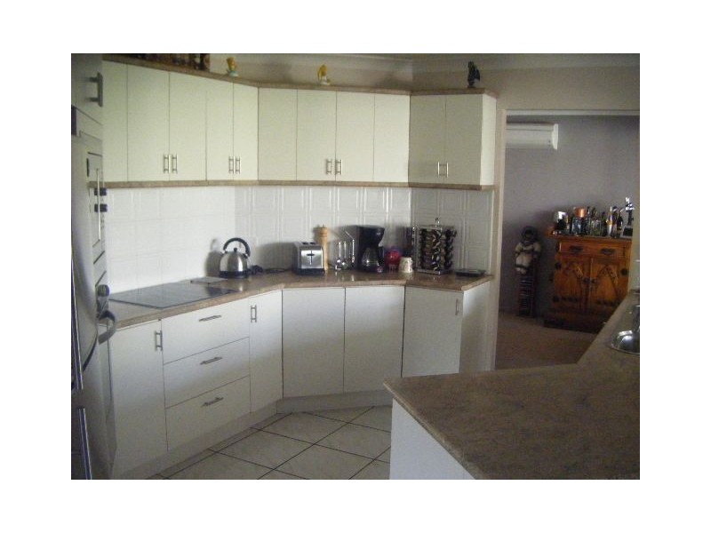14 Donnelly Drive, Kallangur QLD 4503