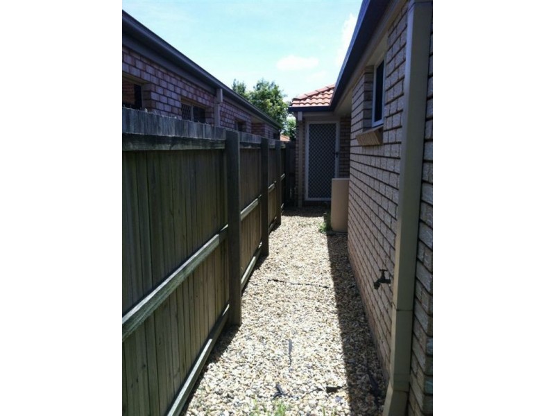9 Page, North Lakes QLD 4509